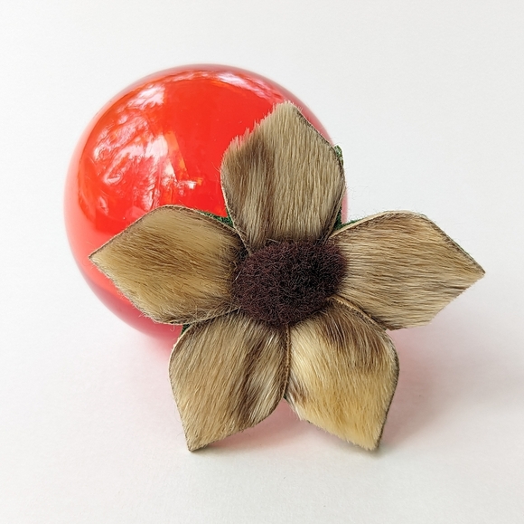 Vintage Handmade Inuit Real Fur Flower Brooch- Made in Canada Indigenous Art - Picture 1 of 13